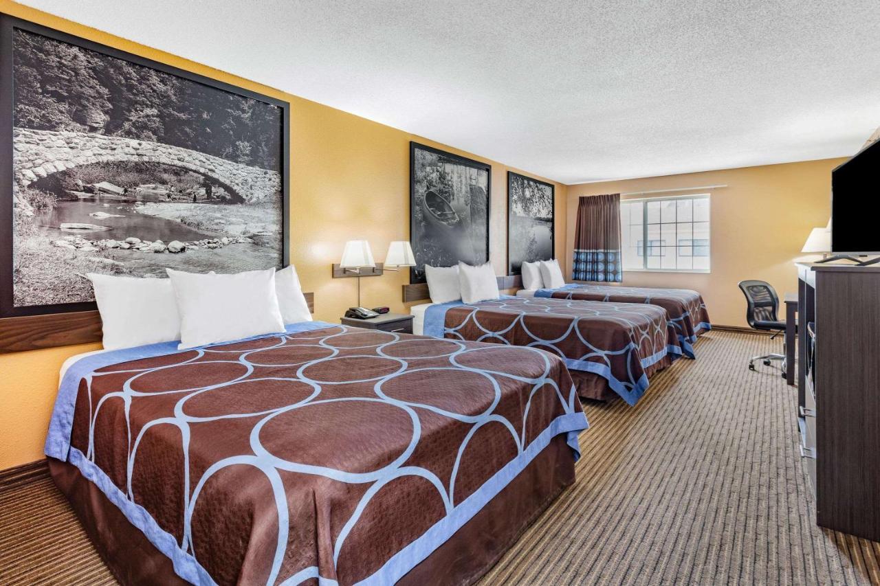 Super 8 By Wyndham Fort Dodge Ia Exterior foto